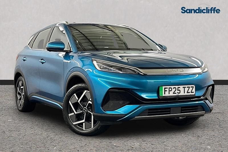 Metallic surfing blue Used 2025 BYD Atto 3 Comfort SUV | £22,989 (Fair price) - Image 1/4