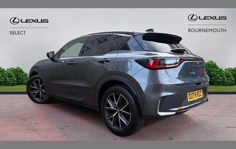 Used Lexus LBX 136 HP (100 kW) 2024 Grey SUV