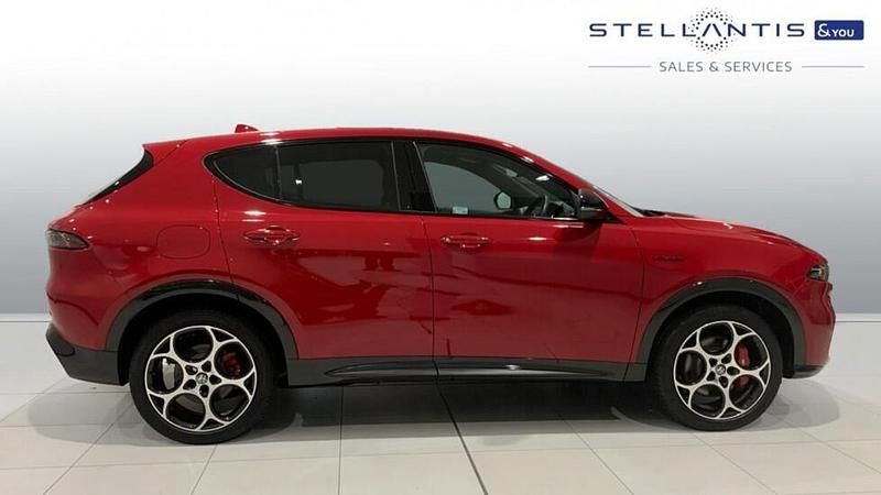 Red Used 2023 Alfa Romeo Tonale Veloce SUV | £28,669 (Fair price) - Image 1/4