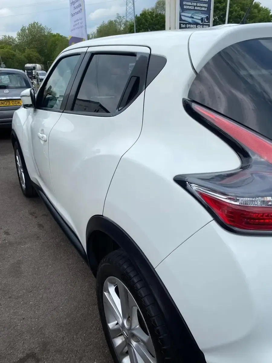 Używany Nissan Juke N-Connecta 110 KM (80 kW) 2016 Biały SUV