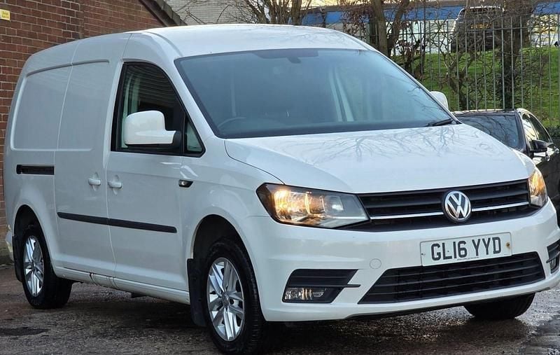 White Used 2016 VW Caddy Maxi Highline MPV | £6,495 (Super price) - Image 1/4