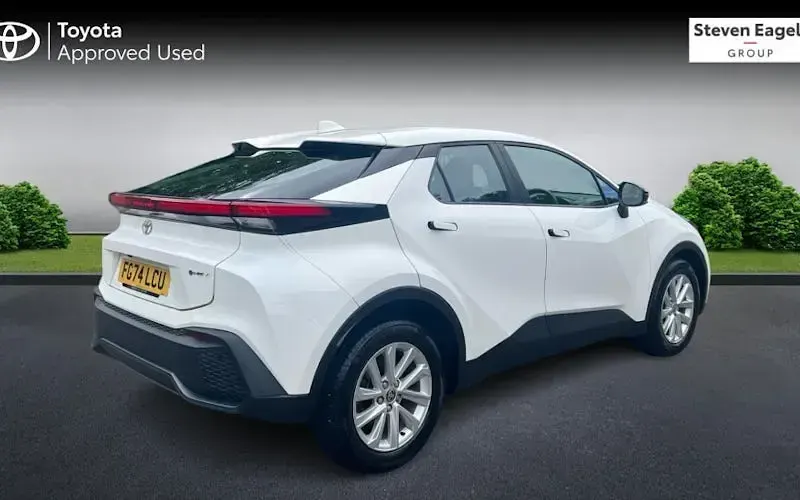 Used Toyota C-HR 140 HP (102 kW) 2026 SUV