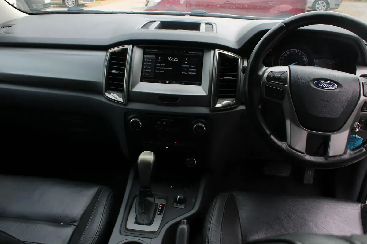 Used Ford Ranger Limited 160 HP (117 kW) 2016 Silver Pickup