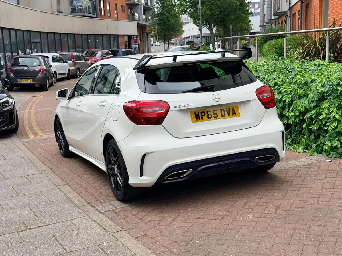 Used Mercedes A200 AMG line 2015 White Hatchback
