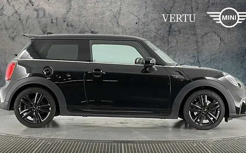 Used Mini Cooper S Premium 178 HP (130 kW) 2023 Black Hatchback