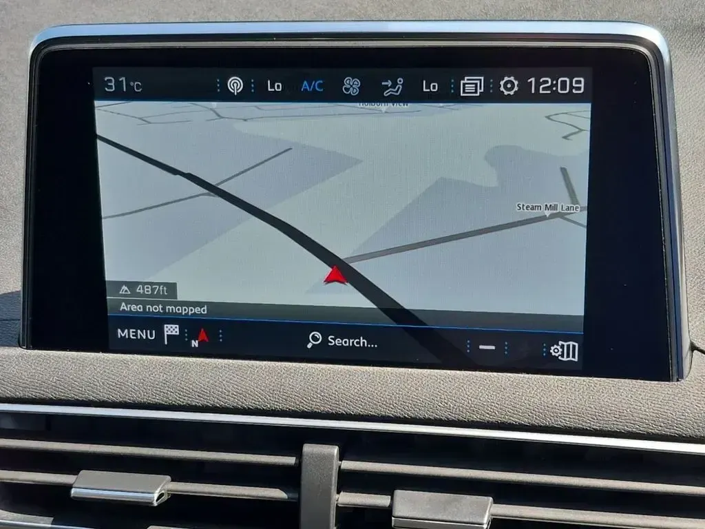 Usado Peugeot 5008 Allure 130 HP (95 kW) 2019 Cinzento SUV