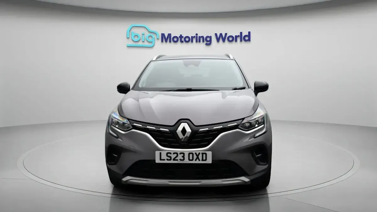 Used Renault Captur Techno 141 HP (103 kW) 2023 Grey/black SUV