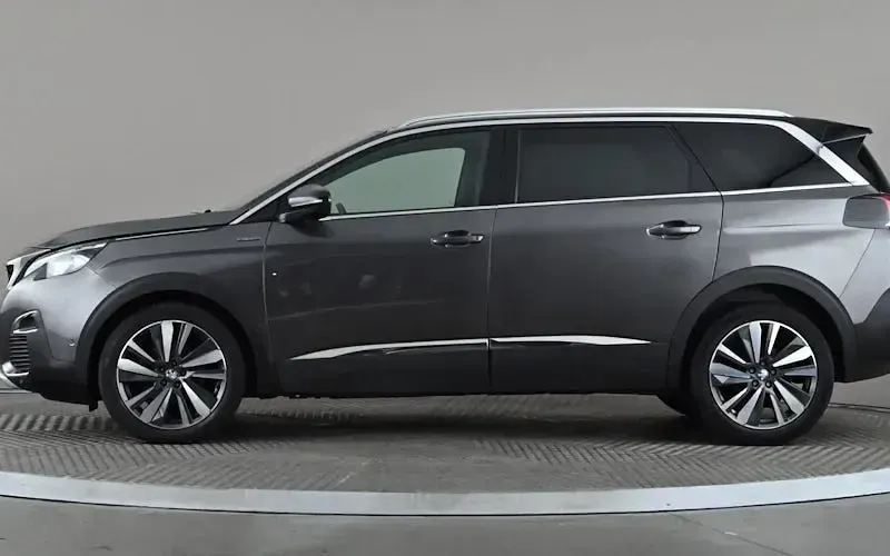 Used Peugeot 5008 Premium 131 HP (96 kW) 2020 Grey SUV