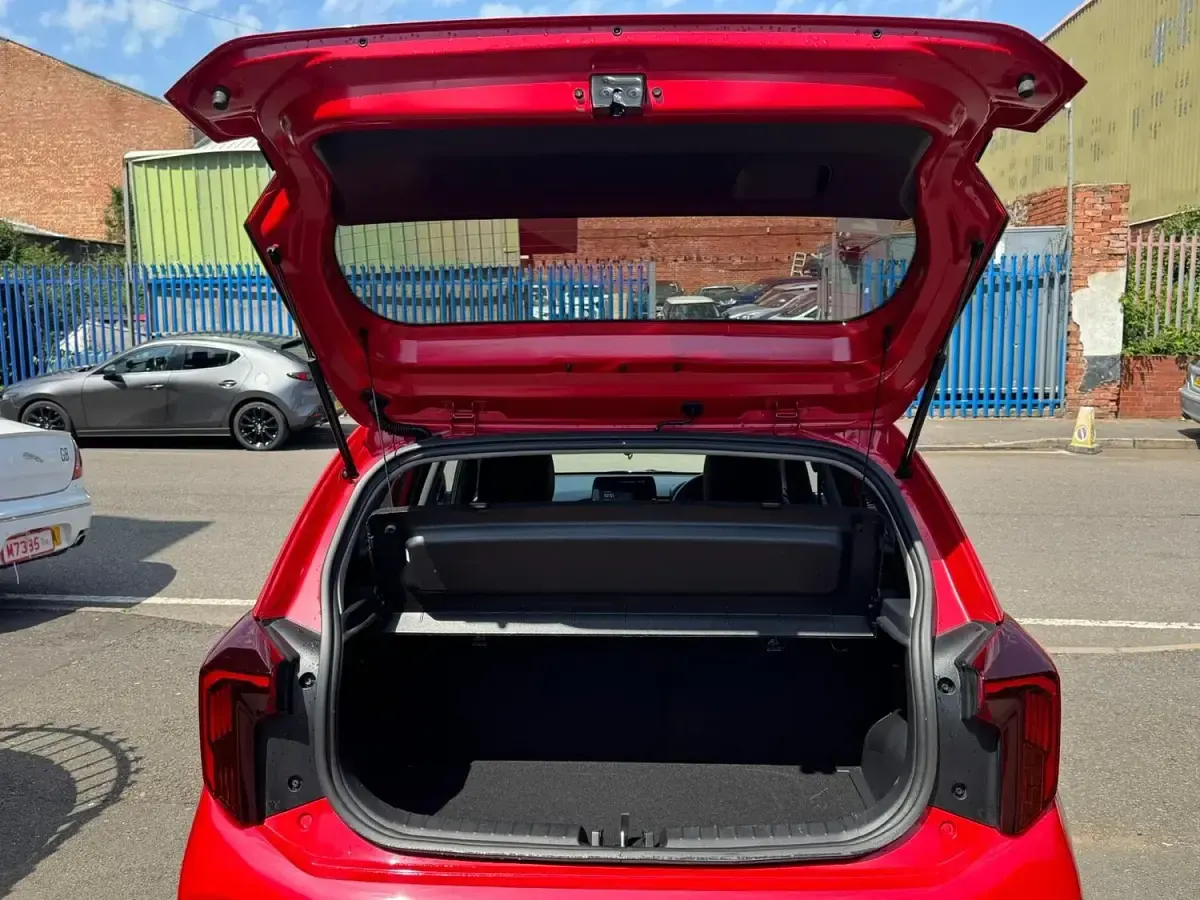 Second-hand Kia Picanto GT-Line 2025 Roșu Hatchback