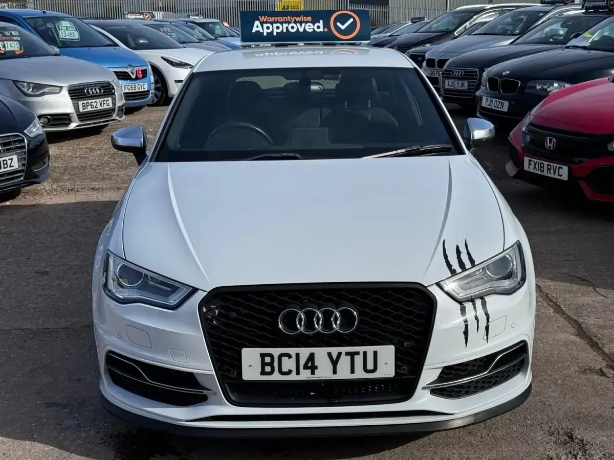 Usado Audi S3 Sportback Performance 333 HP (244 kW) 2014 Branco Citadino