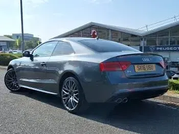 Used Audi A5 Black Edition 190 HP (139 kW) 2016 Grey Coupe
