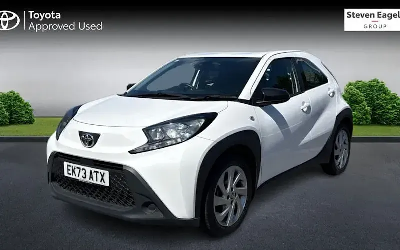 Used Toyota Aygo X PURE 72 HP (52 kW) 2025 SUV