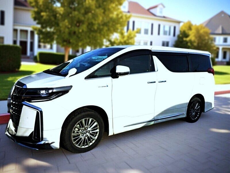 White Used 2020 Toyota Alphard Luxury MPV | £45,990 - Image 1/4