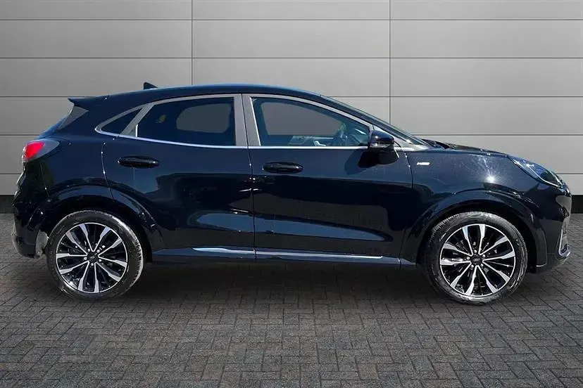 Begagnad Ford Puma ST-Line 155 HK (114 kW) 2023 Svart SUV