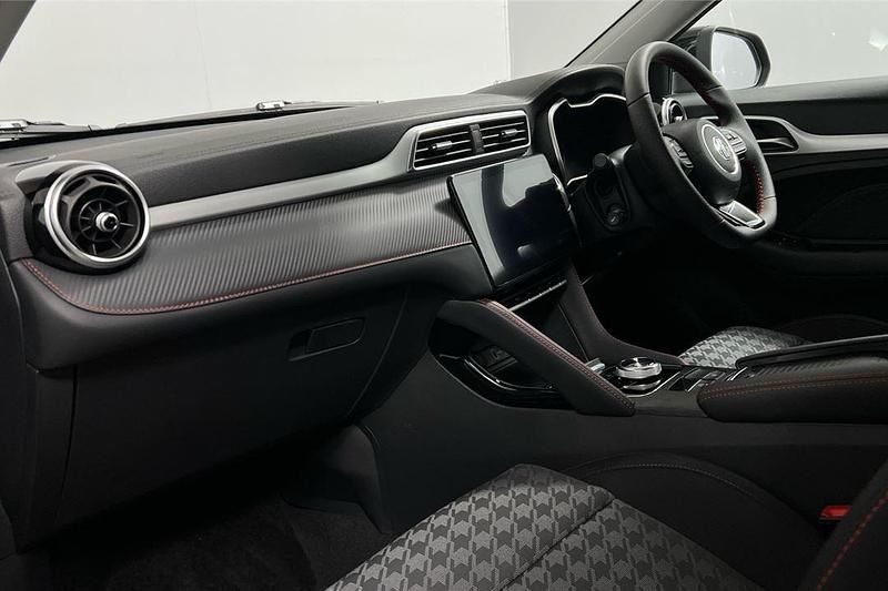 Image 2/4