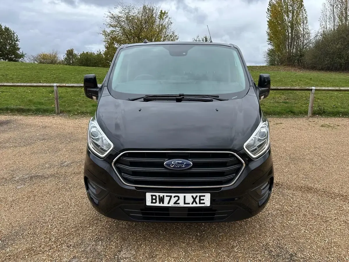 Used Ford Transit Custom Limited 130 HP (95 kW) 2023 Black Van