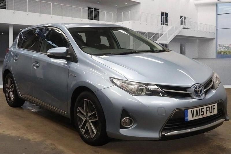 Used Toyota Auris Hybrid 2015