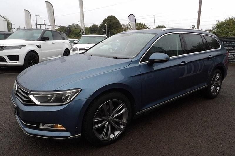 Blue Used 2016 VW Passat GT Estate | £10,995 (Fair price) - Image 1/1