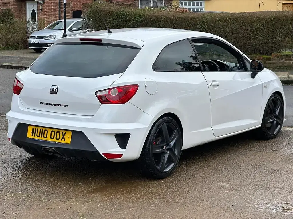 Used Seat Ibiza CUPRA 2010 White Hatchback
