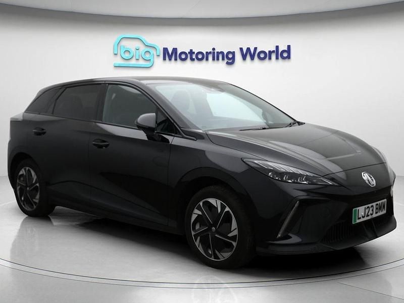 Black Used 2023 MG MG4 EV Trophy Hatchback | £13,500 (Fair price) - Image 1/4