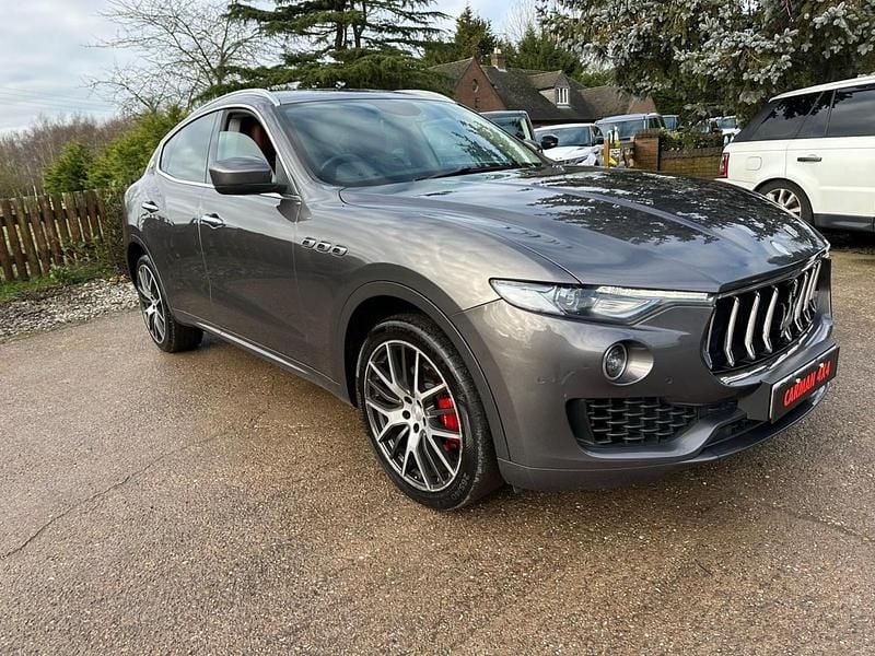 Used Maserati Levante 275 HP (202 kW) 2016 Grey SUV
