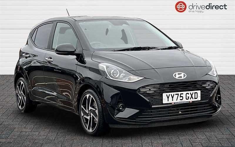 Pearl mangrove green New 2025 Hyundai i10 Premium Hatchback | £17,850 (Fair price) - Image 1/4