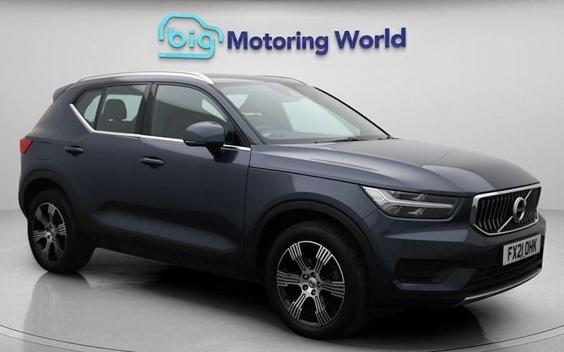 Used 2022 Volvo XC40 Inscription SUV | £21,700 (Good price) - Image 1/4