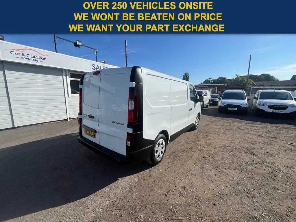 Used Renault Trafic Business 2023 White MPV