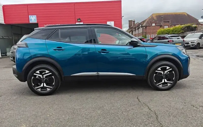 New Peugeot 2008 Allure 101 HP (74 kW) 2026 SUV