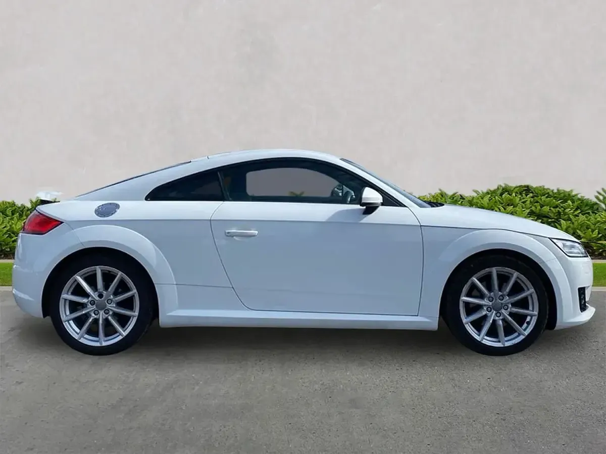 Used Audi TT Sport 180 HP (132 kW) 2017 White Coupe