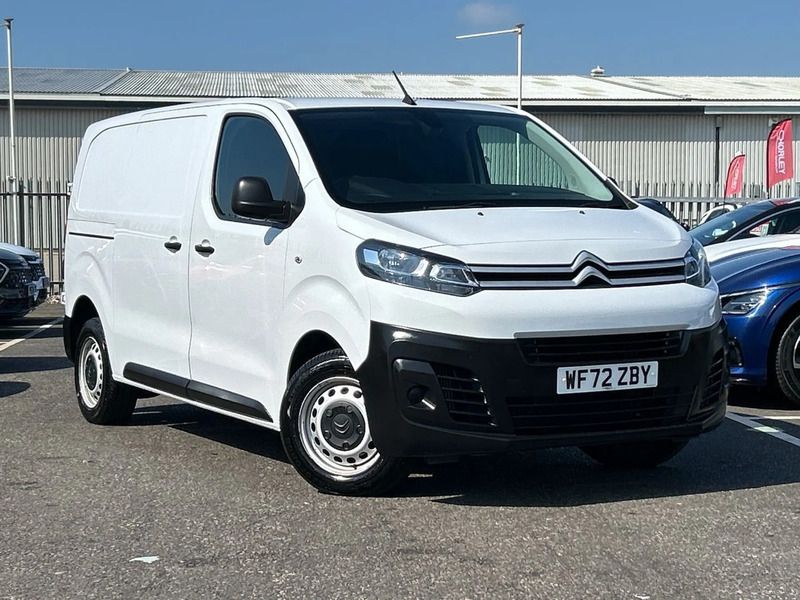 White Used 2022 Citroën Dispatch MPV | £13,242 (Good price) - Image 1/4