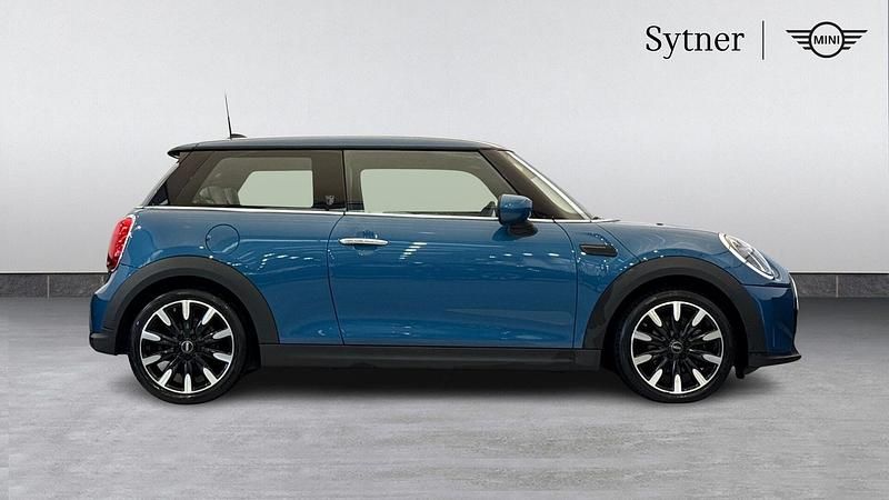 Used Mini Cooper Exclusive 134 HP (98 kW) 2022 Blue Hatchback