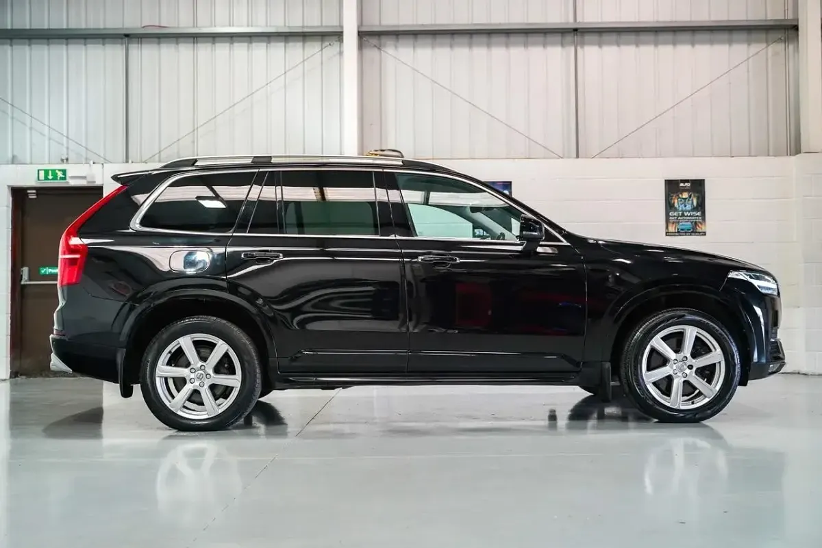 Used Volvo XC90 Momentum 2018 Black SUV
