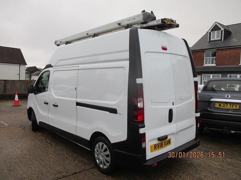 Used Renault Trafic Business 2018 White MPV