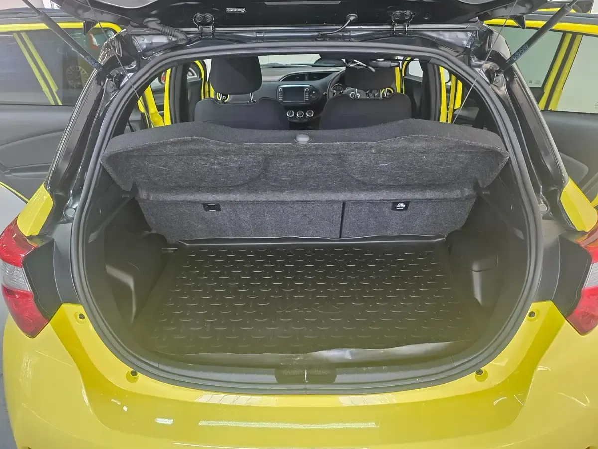Used Toyota Yaris Edition 2017 Yellow Hatchback