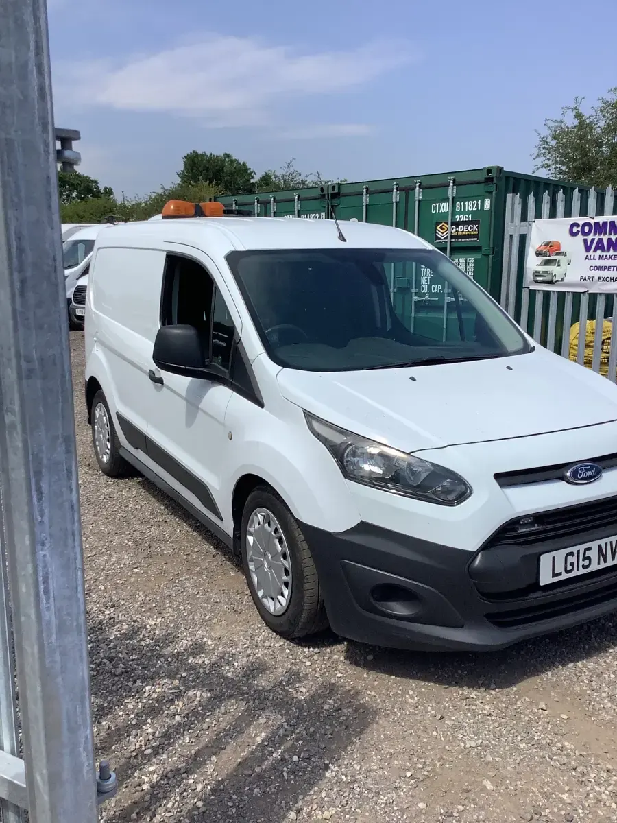 Used Ford Transit Connect 95 HP (69 kW) 2015 White MPV