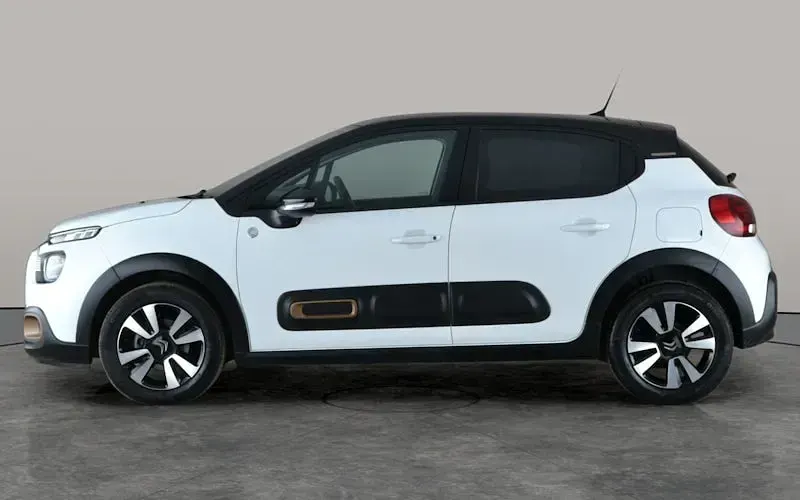 Used Citroën C3 PureTech 83 HP (61 kW) 2023 White Hatchback