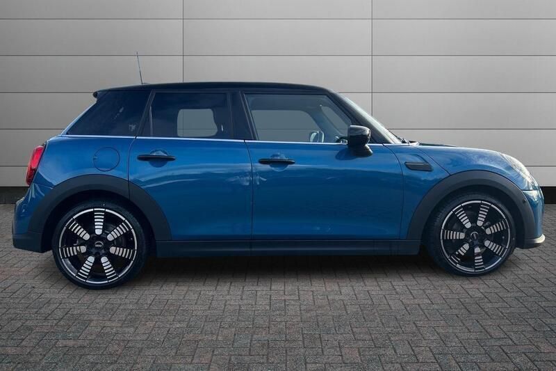 Used Mini Cooper Exclusive 136 HP (100 kW) 2021 Blue Hatchback