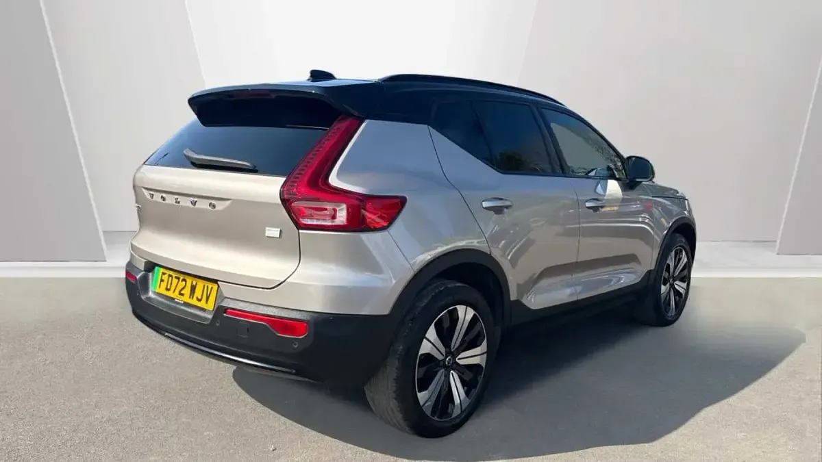 Used Volvo XC40 Core 300 kW (408 HP) 2023 Bright dusk SUV