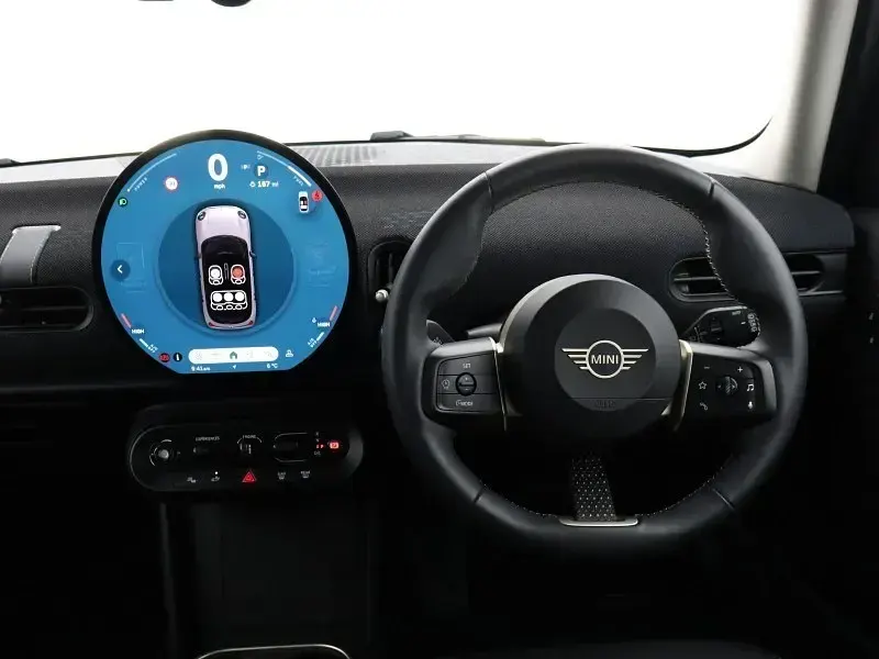 Gebraucht Mini Cooper Hatch 154 PS (113 kW) 2024 Silber Kleinwagen