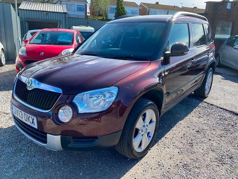 Used Skoda Yeti SE 150 HP (110 kW) 2013 Maroon metallic SUV