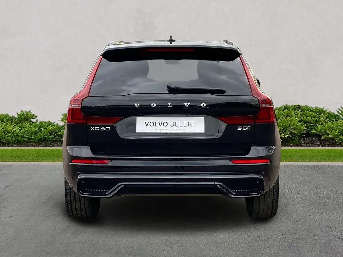 Second-hand Volvo XC60 Ultra 2025 Negru SUV