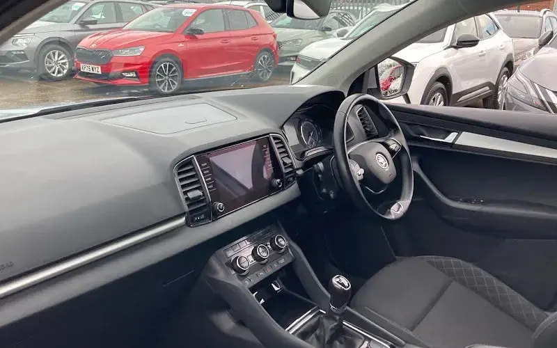 Used Skoda Karoq SE Technology 150 HP (110 kW) 2021 Silver SUV