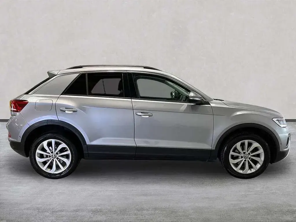 Used VW T-Roc Match 110 HP (80 kW) 2024 Silver SUV