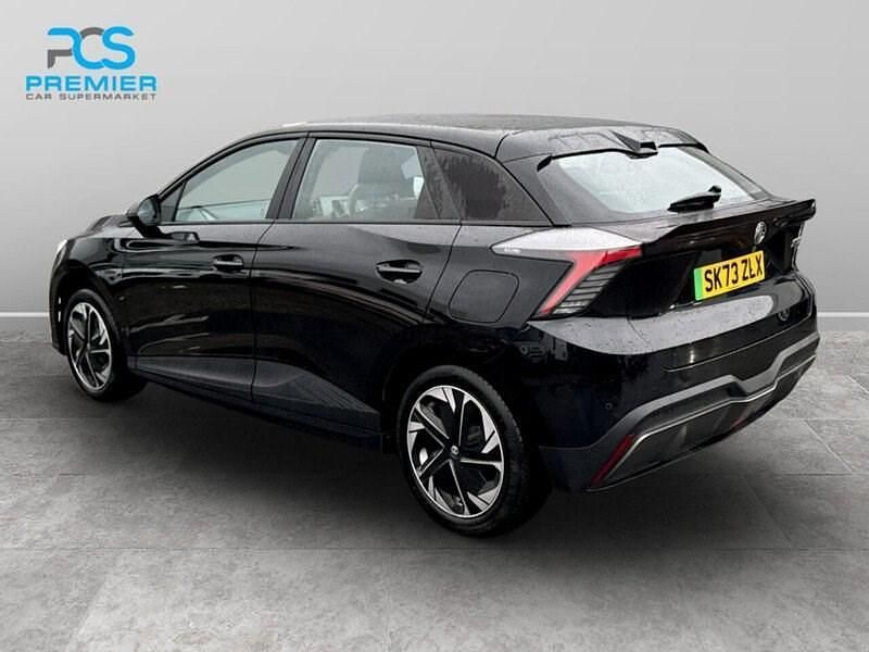 Used MG MG4 EV SE 50 kW (69 HP) 2023 Black Hatchback
