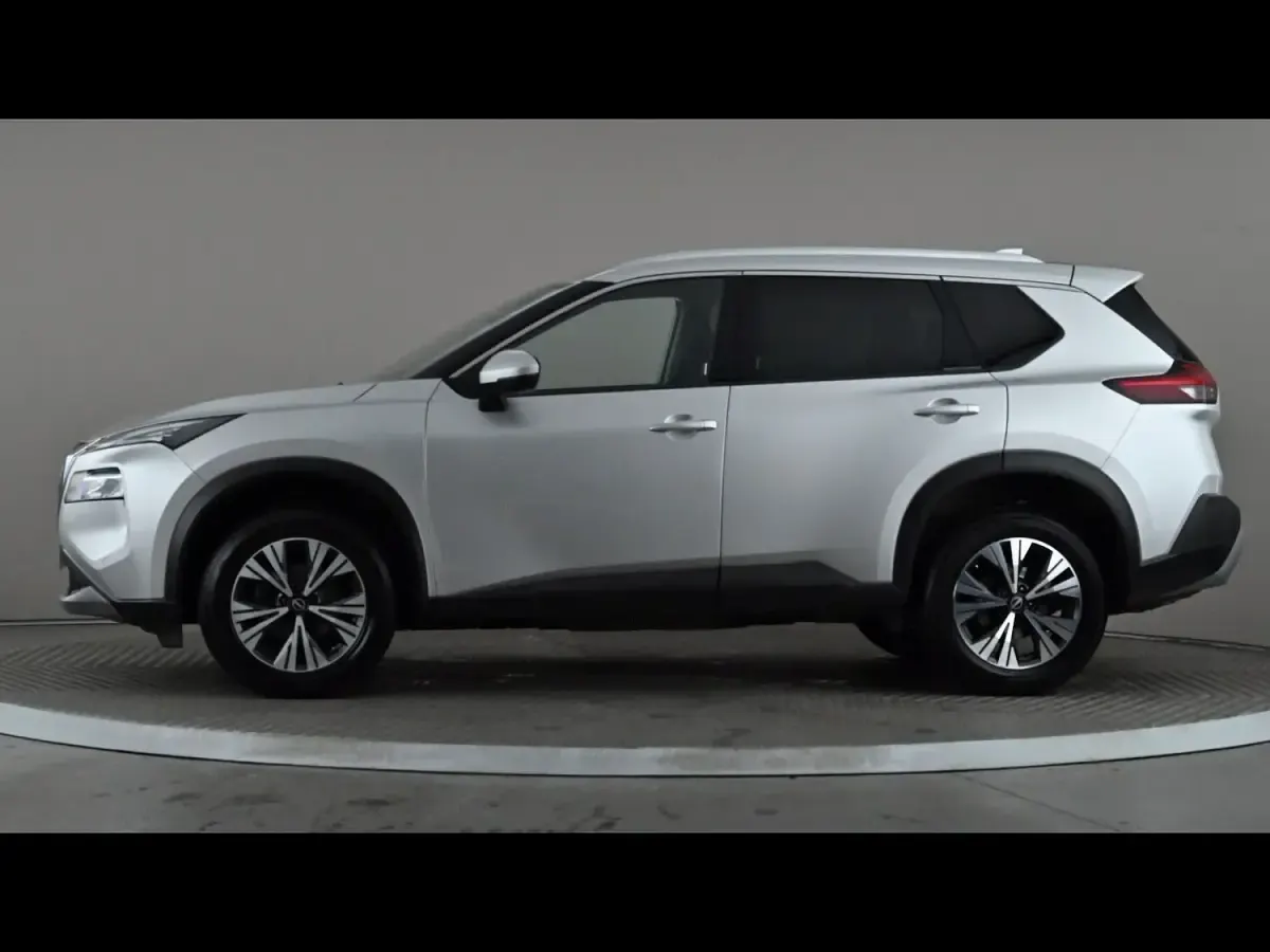 Used Nissan X-Trail N-Connecta 163 HP (119 kW) 2024 Silver SUV