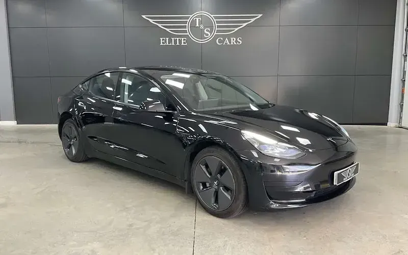 Used Tesla Model 3 Standard Range 180 kW (245 HP) 2023 Sedan