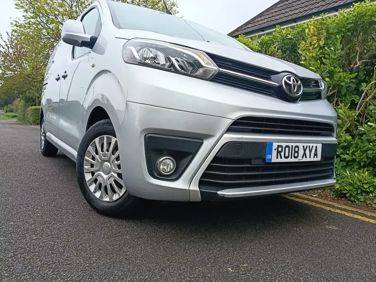 Used Toyota Proace Comfort 120 HP (88 kW) 2018 Silver MPV