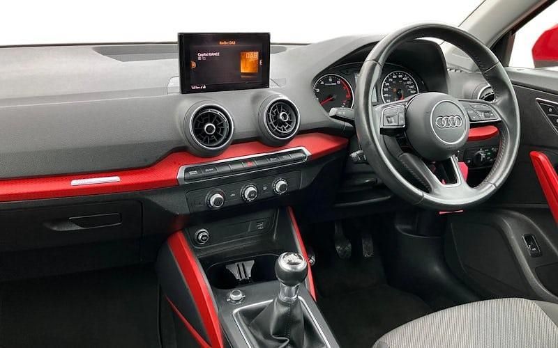 Used Audi Q2 Sport 116 HP (85 kW) 2018 Red SUV