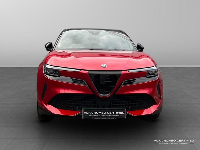 Used Alfa Romeo Junior Edizione Speciale 113 kW (154 HP) 2024 Red SUV